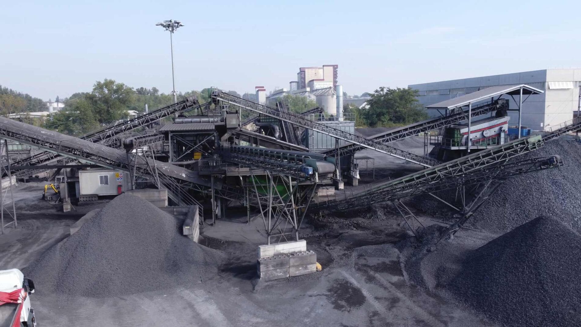 impianto per la lavorazione degli scarti di acciaio